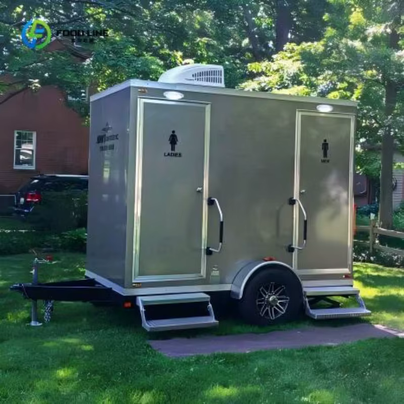 Cabine de douche et toilettes de luxe pour l'extérieur avec équipements de salle de bain mobiles pou