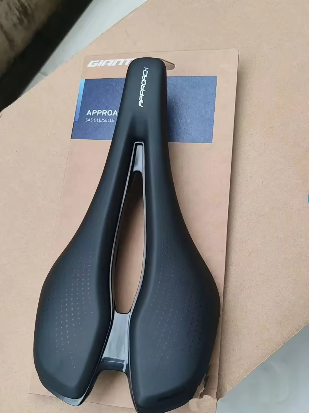 Selle d'approche géante, siège confortable, grand évent, GEL souple, tapis de coussin de vélo de rou