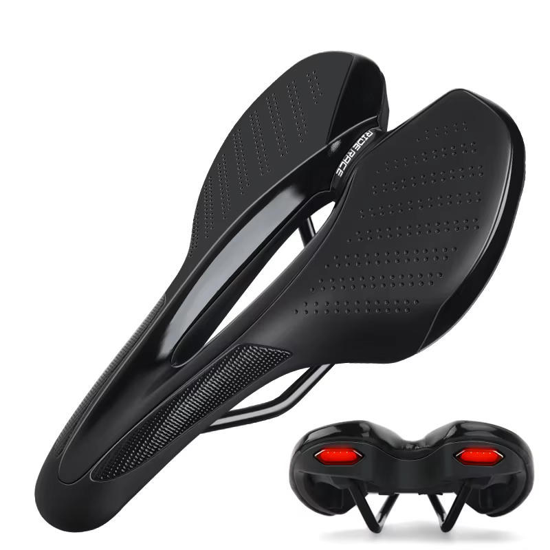 Selle de vélo avec feu arrière, charge de la durée de vie de la batterie, selle de vélo de route et 