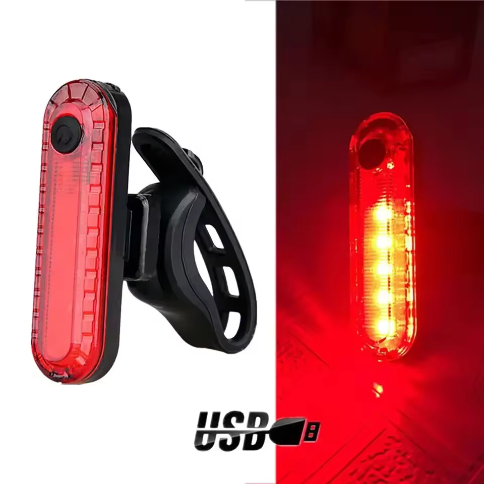 Feu arrière de vélo rechargeable par USB, LED rouge lumineuse, adapté à n'importe quel vélo/casque,