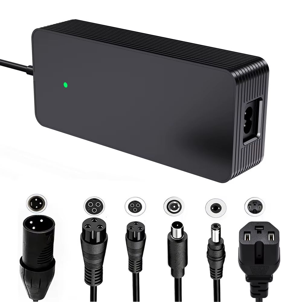 Chargeur universel pour trottinette électrique homologué UL 42V 2A avec 5 prises interchangeables po