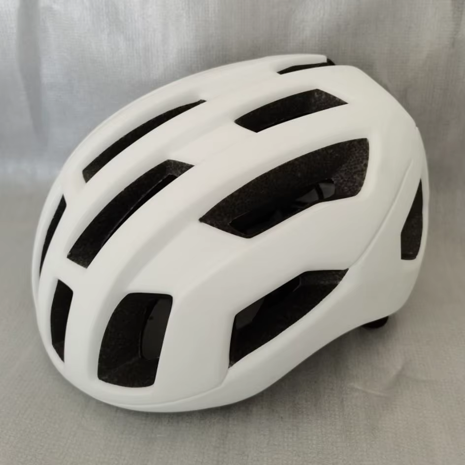 Casque de vélo ultraléger pour hommes et femmes, moulé intégralement, VTT, casque de vélo à air, vél