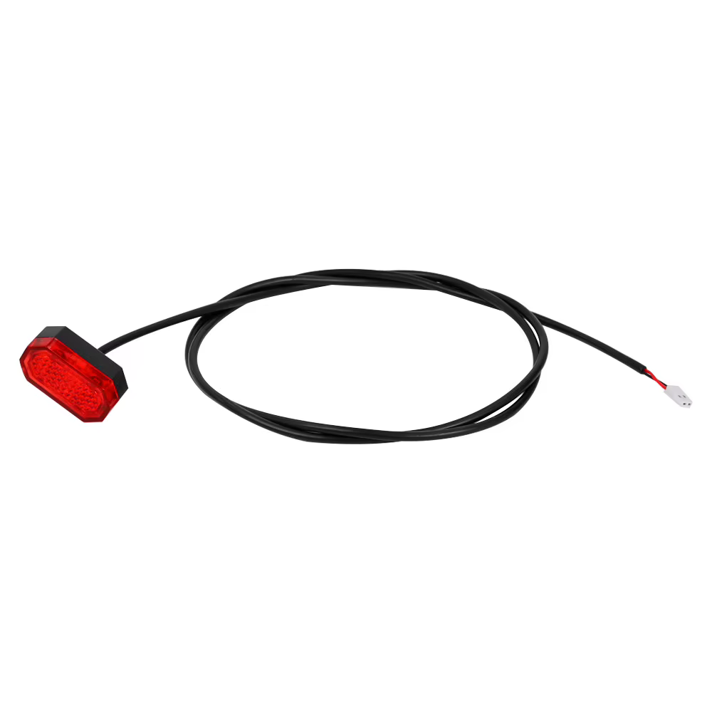 Garde-boue durable pour scooter électrique, garde-boue à vis à quatre trous avec feu arrière, garde-