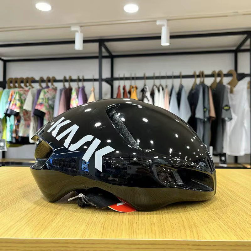 Casque de vélo de route, de montagne et de triathlon, léger, multi-ventilations, avec protection EPS