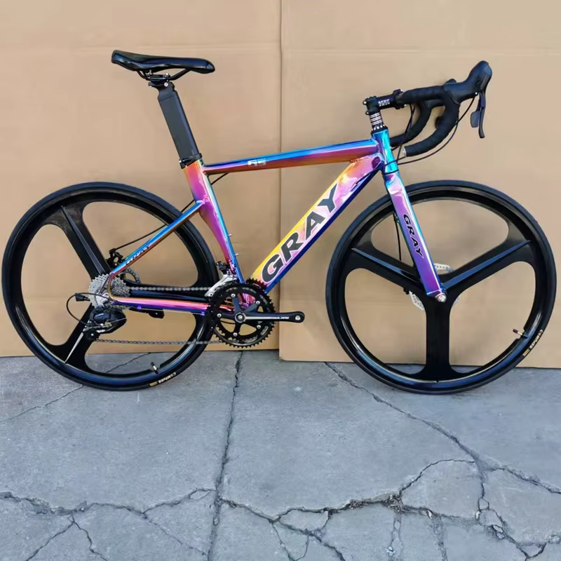 Vélo de route coupe-vent avec cadre en alliage d'aluminium