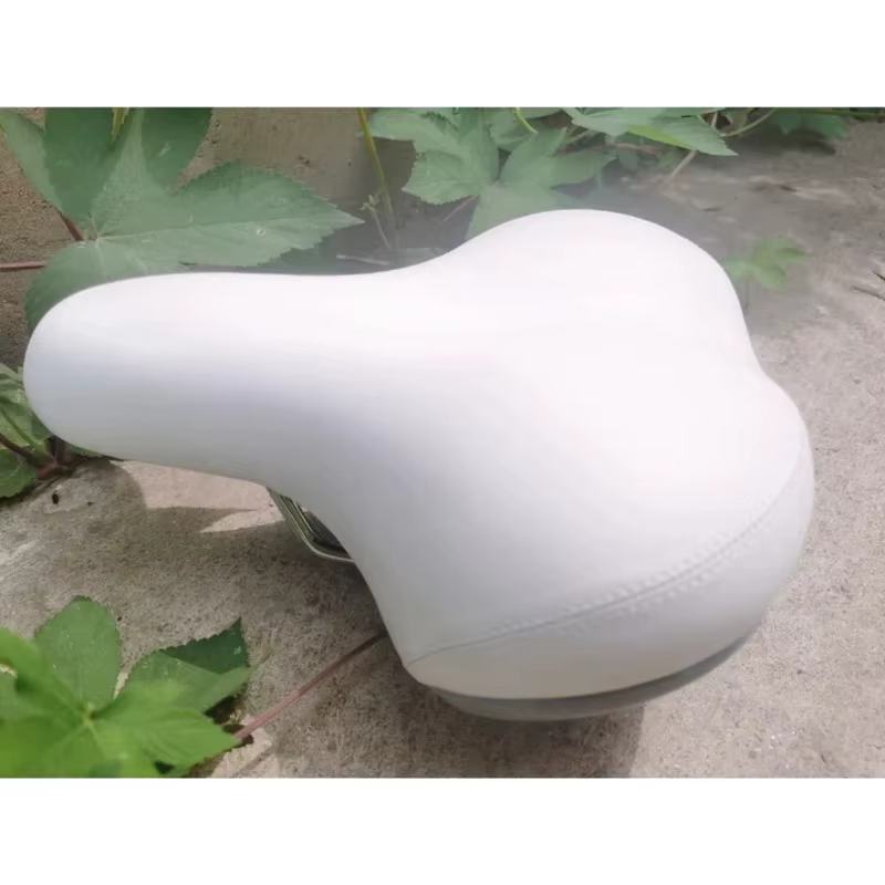 Selle de vélo blanche avec ressort