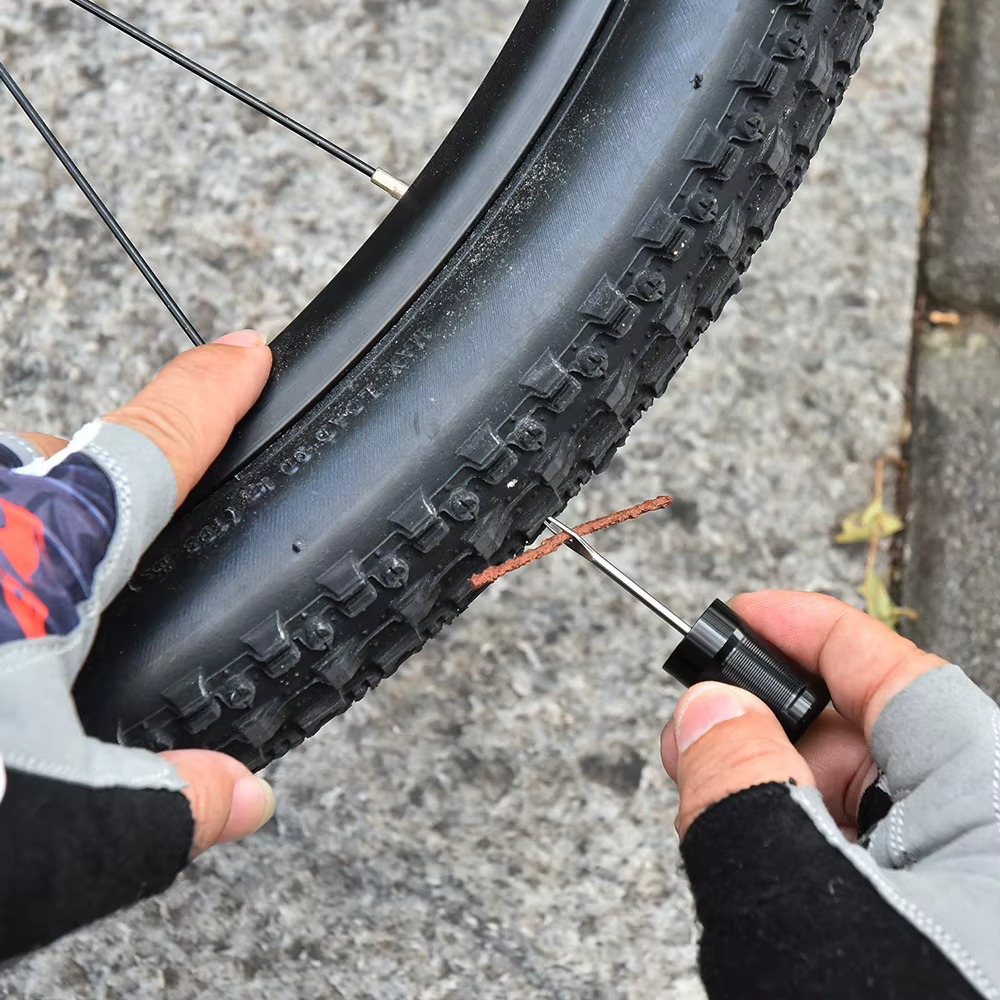 Kit de réparation de crevaison de vélo Tubeless