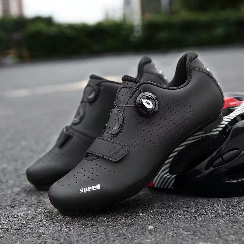 Nouvelles chaussures de cyclisme sur route de course respirant sans verrouillage baskets de vélo hommes professionnel