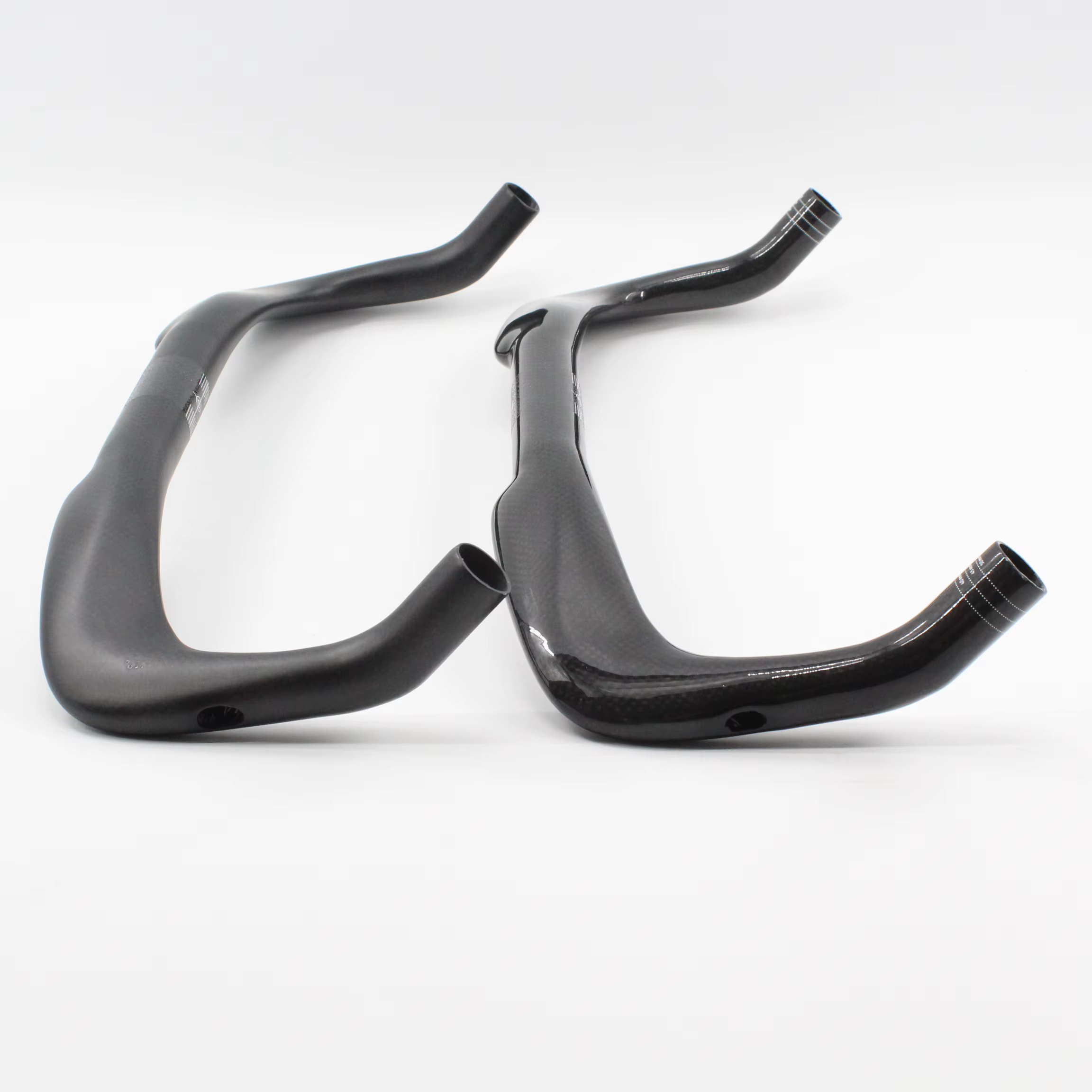 Nouveau guidon de vélo de route en carbone 3K