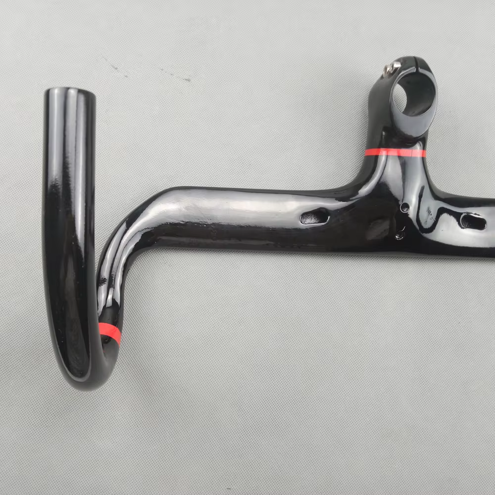 Guidon en carbone pour vélo de route
