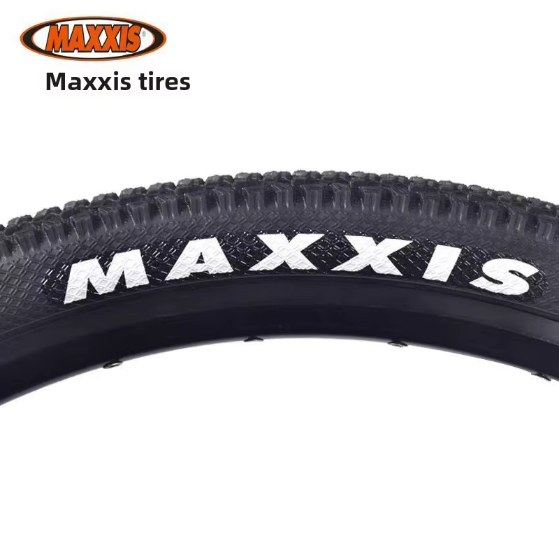 Pneu VTT Maxxis M333 avec logo blanc 26/27