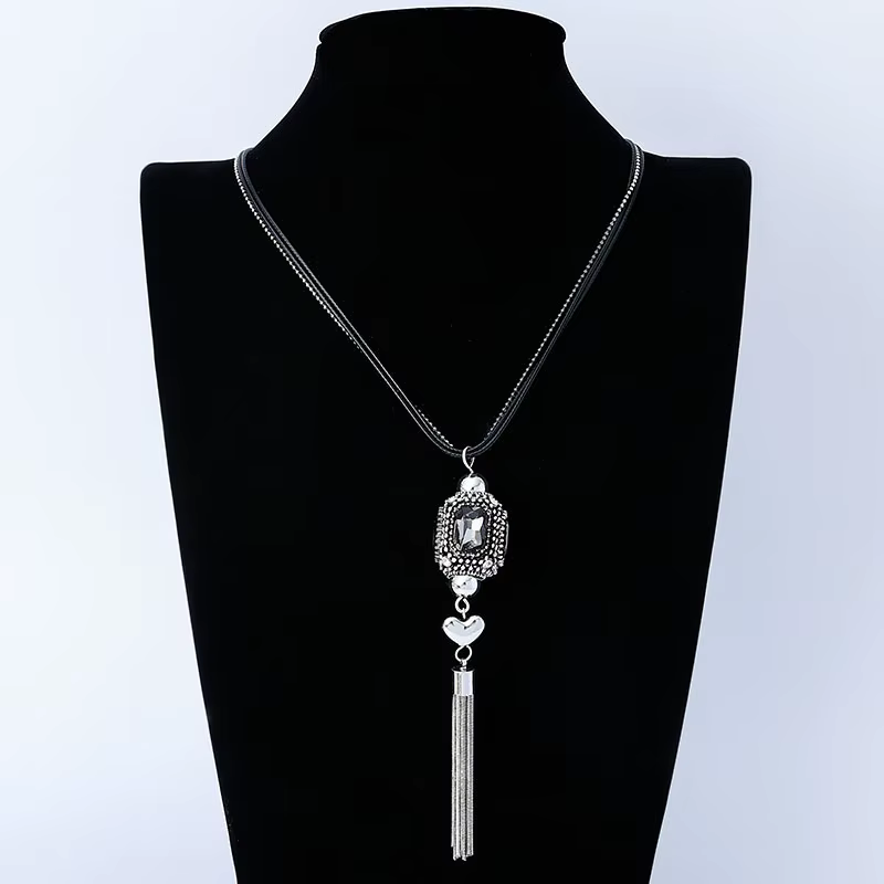 Accessoires populaires pour femmes, pampilles en alliage pour colliers rétro simples, longues chaînes pour pulls