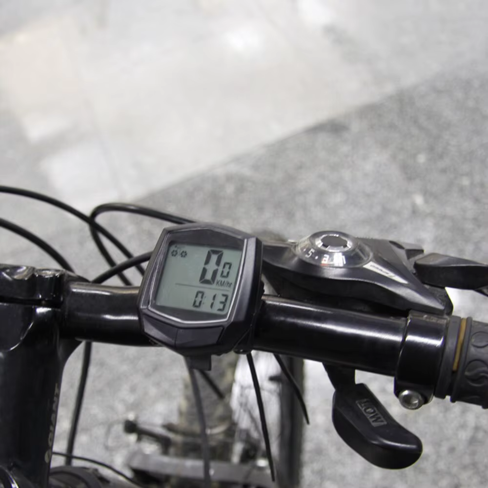 Ordinateur de vélo filaire