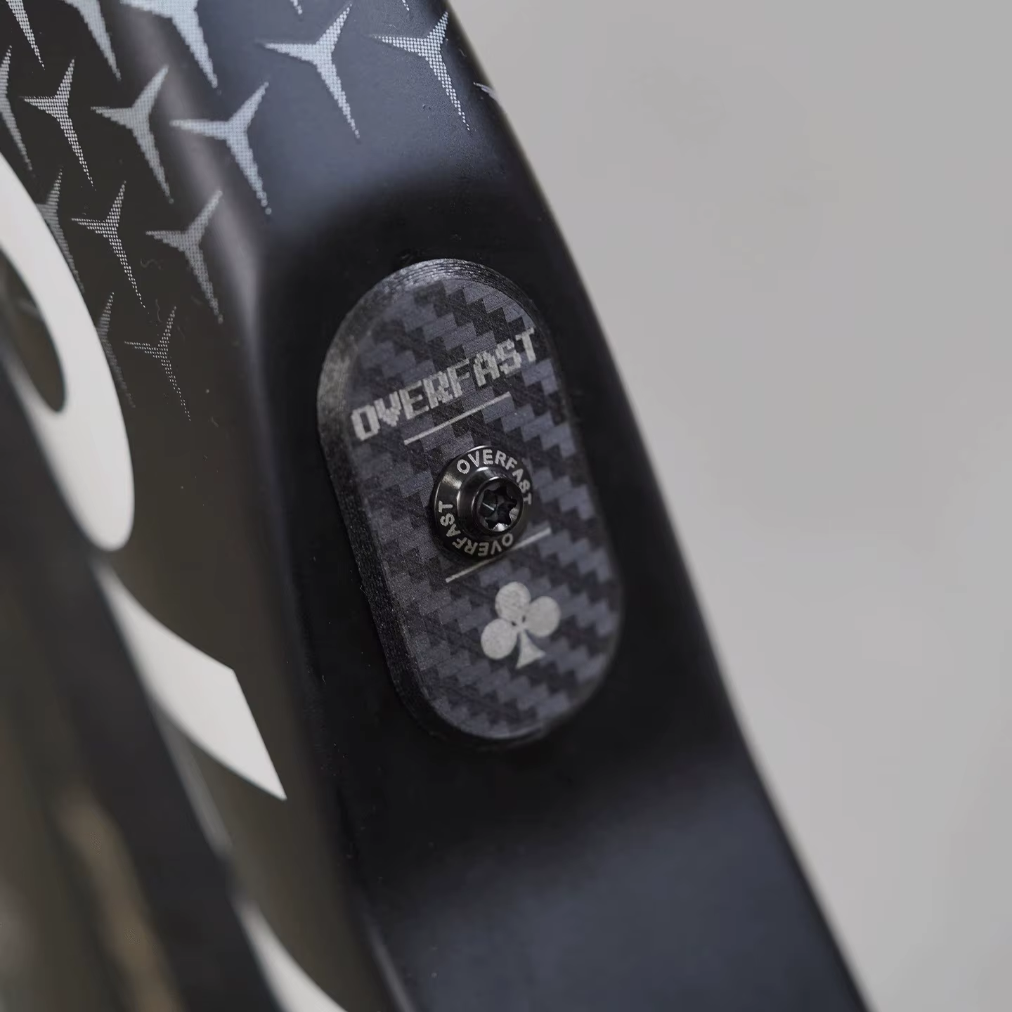 Couverture de compartiment de batterie en fibre de carbone ultra légère OVERFAST