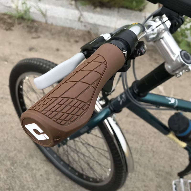 Poignées de vélo ergonomiques ODI