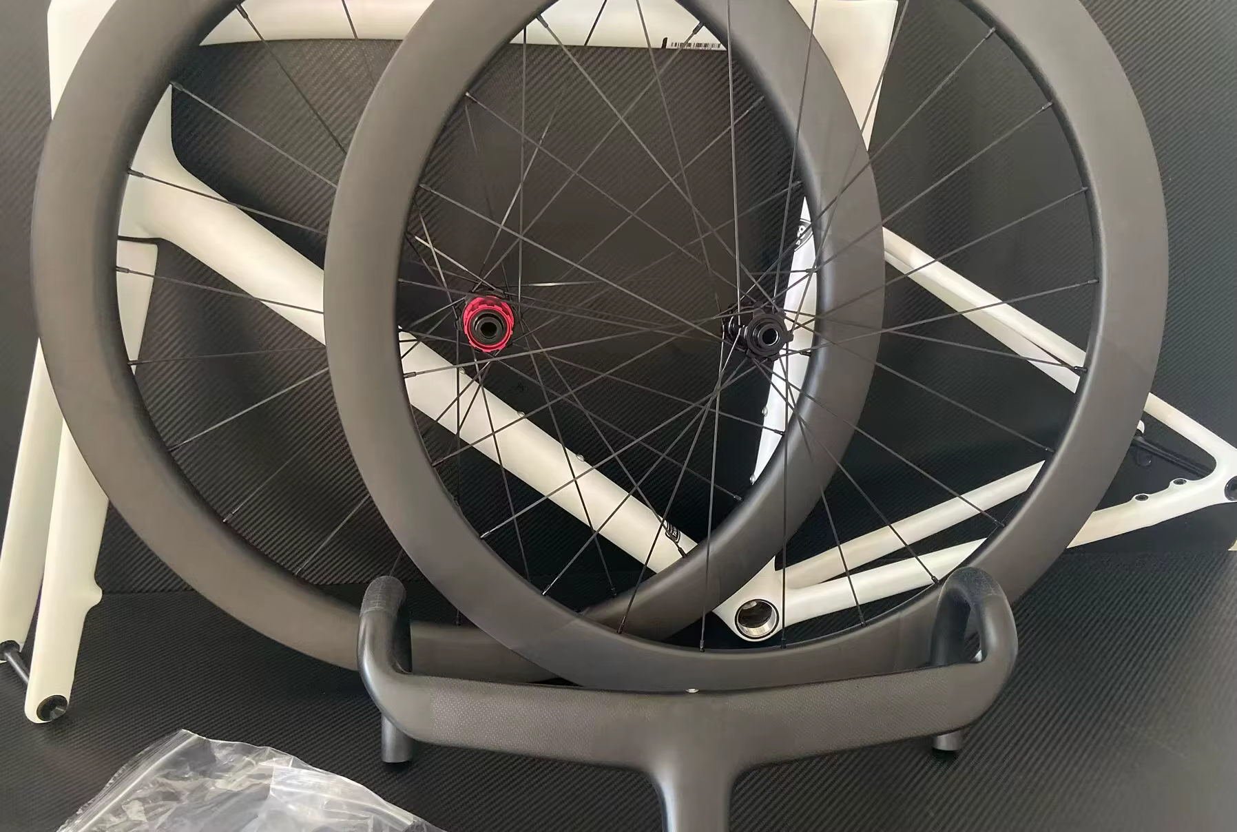 Cadre de Vélo de Route en Fibre de Carbone avec Frein à Disque