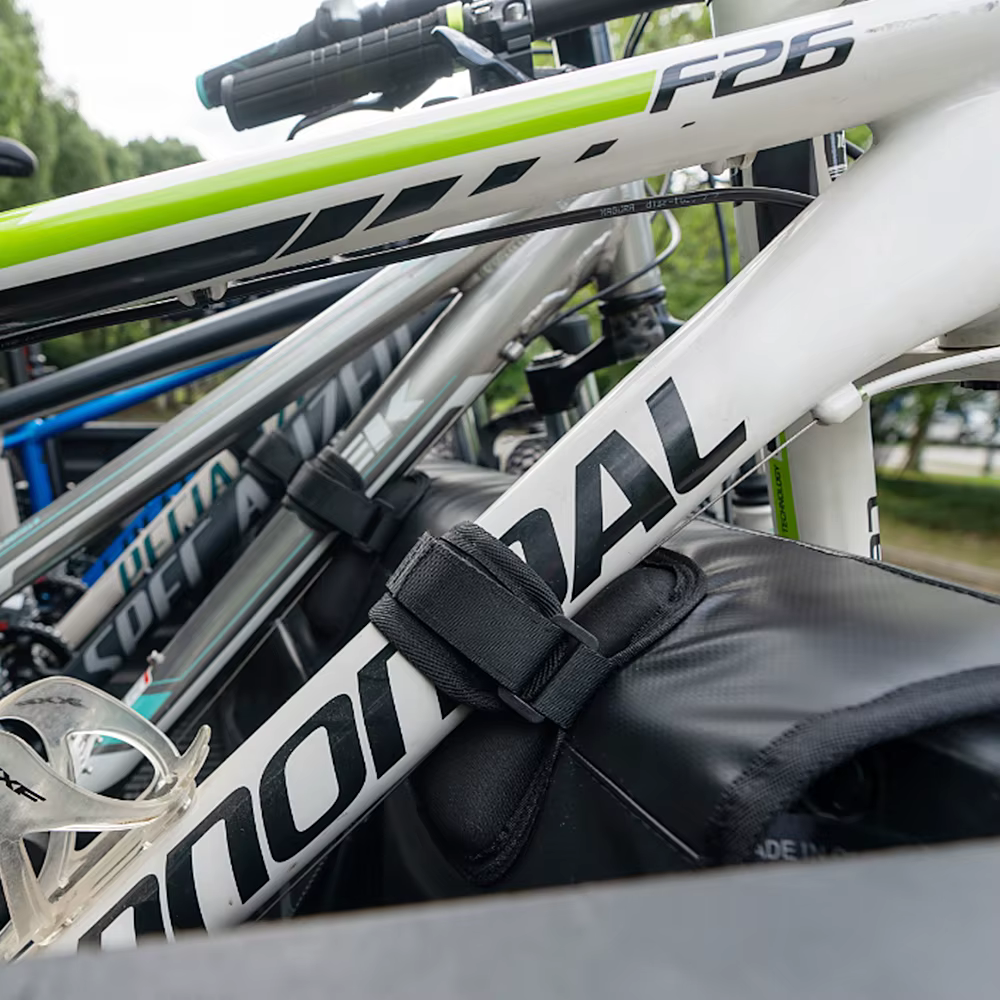 Coussin de protection de hayon de vélo de montagne avec sangle en fibre