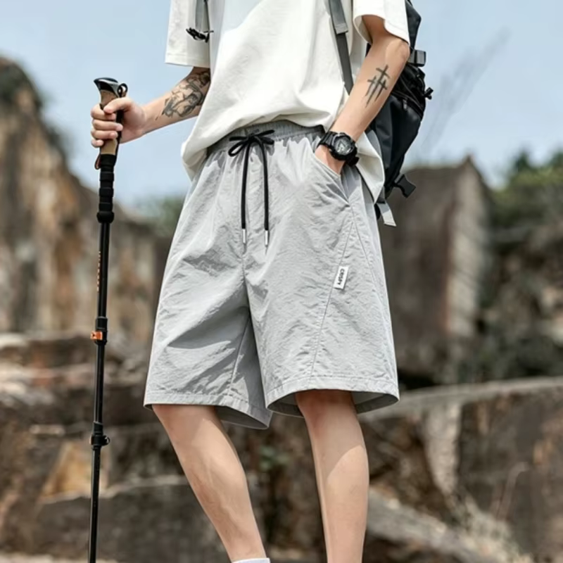 Shorts de trekking fins pour hommes, d'été, à séchage rapide, en soie glacée, avec cordon de serrage, style salopette ample, tendance mode