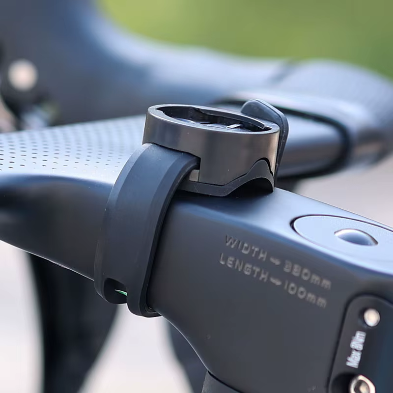 Support d'ordinateur de vélo compatible avec l'interface Garmin pour tige de selle aérodynamique en fibre de carbone
