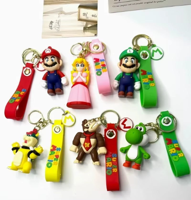 Porte-clés de la série Mario Bros, figurines super mignonnes, accessoires de sac, décorations de voiture, petites décorations anime pour les fêtes, styles variés pour enfants, superbes cadeaux