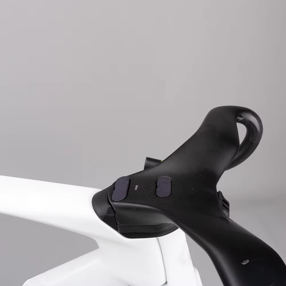 2026 dernière annonce cadre en carbone cadres de vélo de route y1rs se concentrent sur les performances aérodynamiques et le confort d'équitation frein à disque 700C