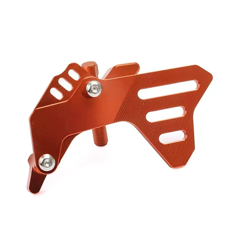 Dispositif de protection d'engrenage adapté aux vélos tout-terrain KTM SX