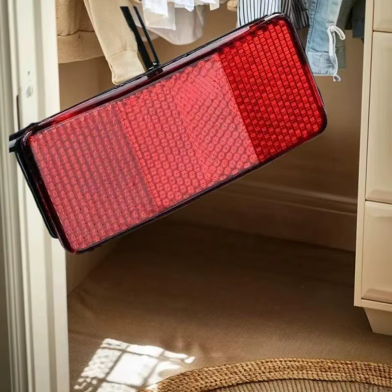 Panier arrière de vélo avec feu arrière