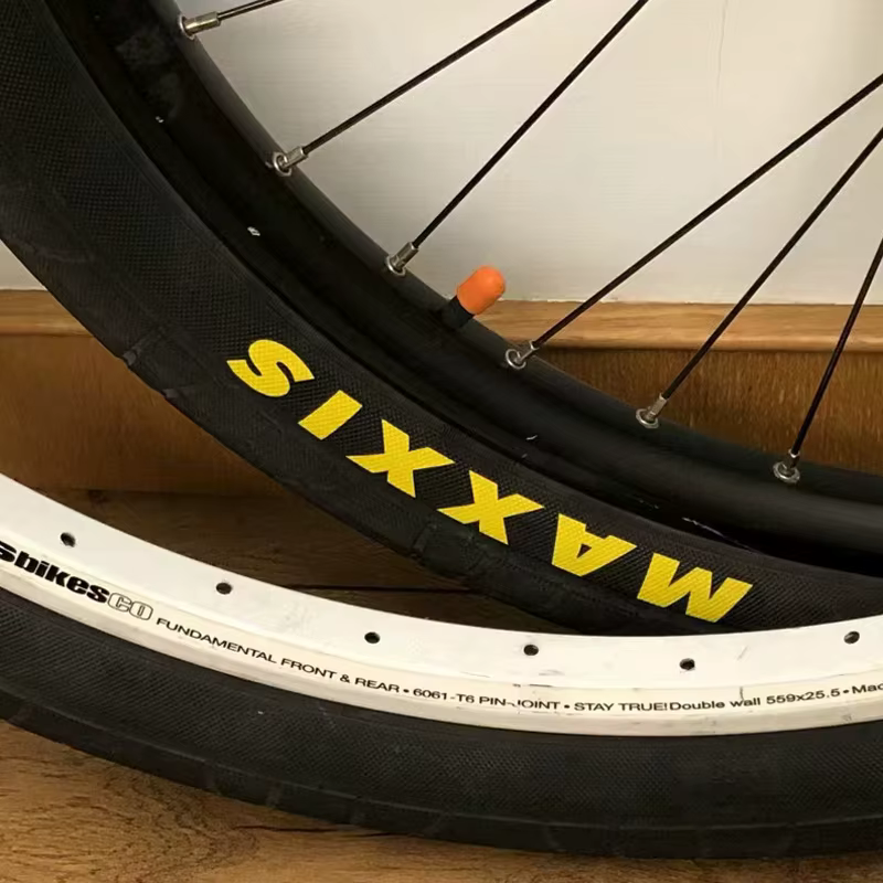 MAXXIS HOOKWORM pneu de vélo d'origine pour pédicats FLAT/PARK/STREET/VERT pneus de vélos de chargement 20 × 1.95/24 × 2.5/26 × 2.5/27.5 × 2.5/29 × 2.5