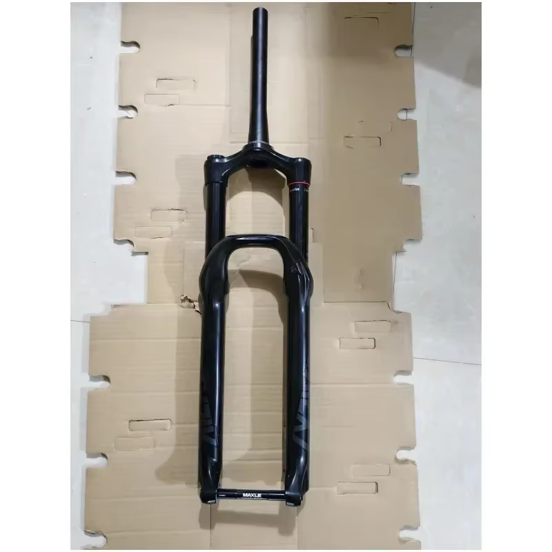 ROCKSHOX VTT fourche avant Lyrik Select Recon argent RL révélation RC huile et gaz