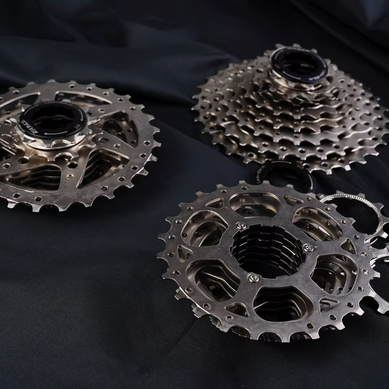 ZRACE Cassette de vélo 8 vitesses/9 vitesses roue libre