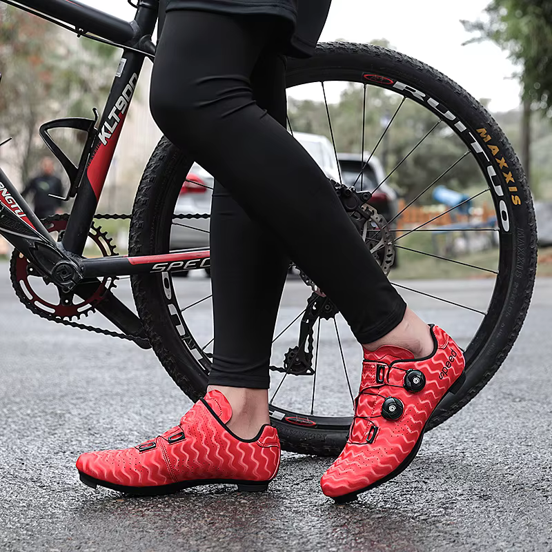 Nouvelles chaussures de cyclisme sur route pour hommes