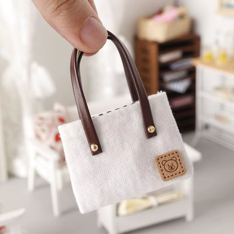 Faire semblant de jouer à des jouets ; Mini sac en toile de simulation pour maison de poupée ; Accessoires de tenue