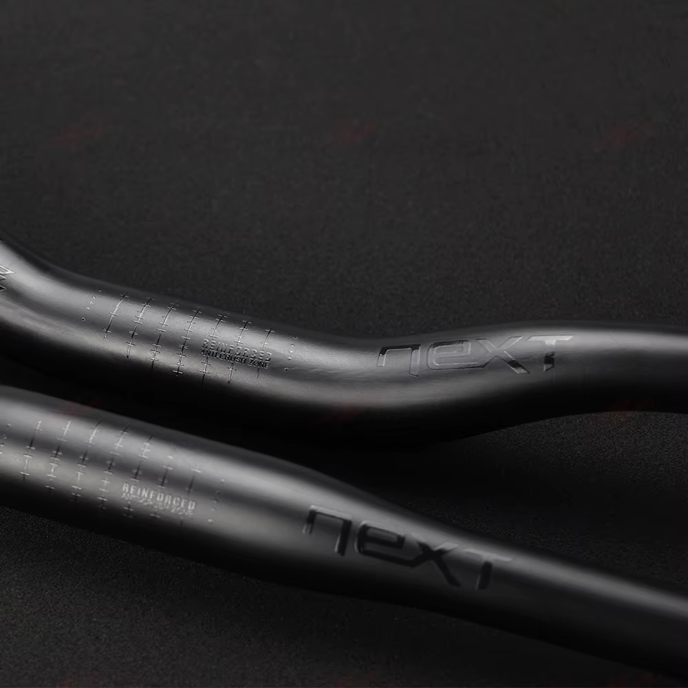 Race Face Next VTT peinture noire brillant Logo guidon entièrement en carbone