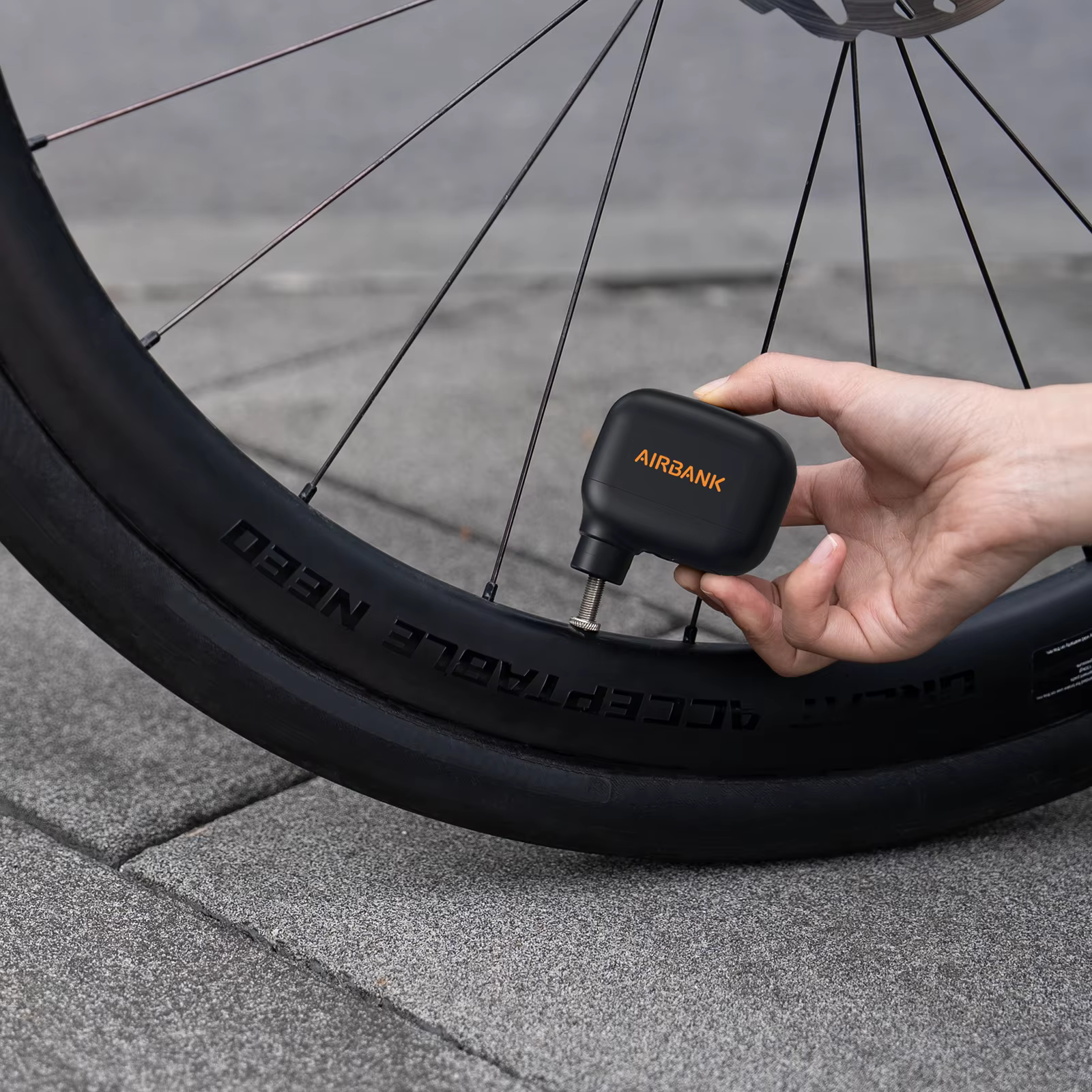 AIRBANK AS100 Mini pompe à vélo Portable gonfleur d'air Rechargeable 100PSI type-c accessoires