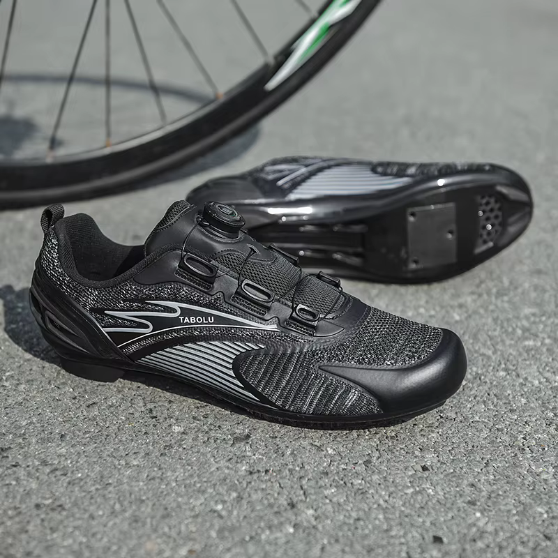 Chaussures de cyclisme plates en carbone pour hommes et femmes