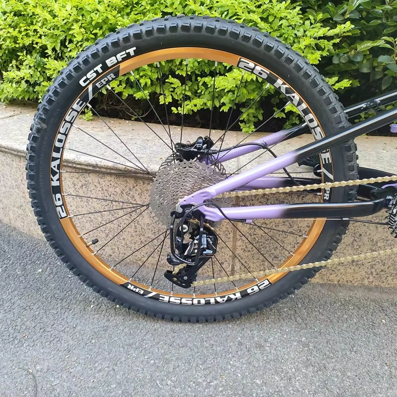 Vélo de montagne à suspension intégrale Kalosse
