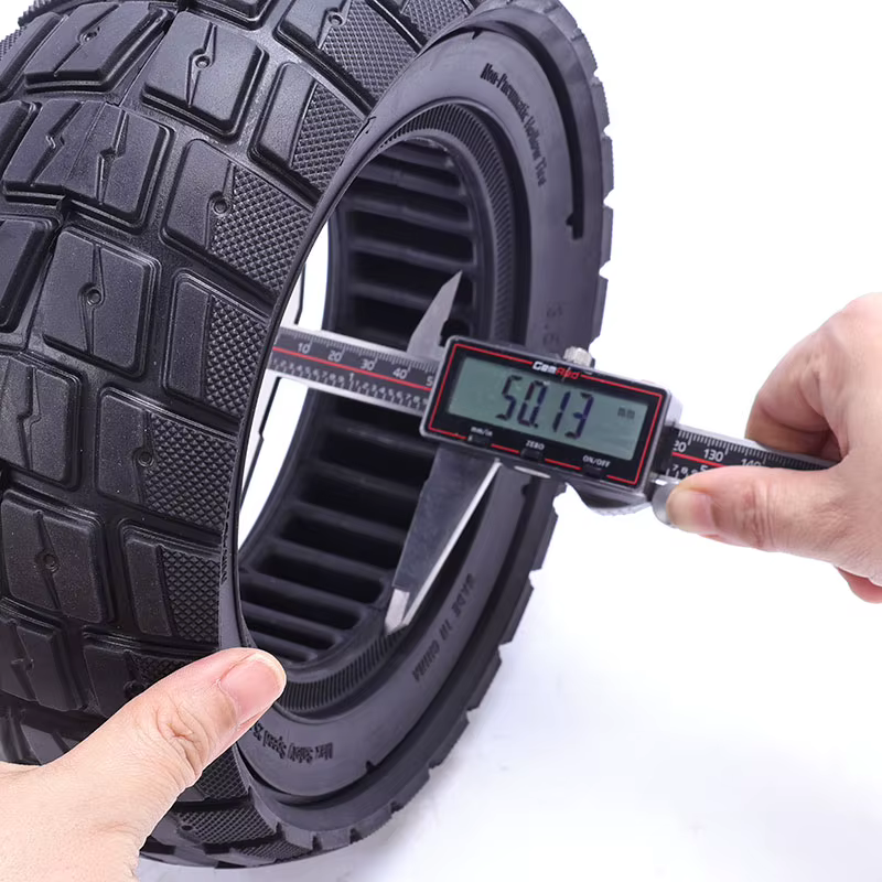 Nouvelle trottinette électrique avec pneu plein 3.50-6, anti-explosion, résistant à l'usure, antidérapant et pièces de rechange