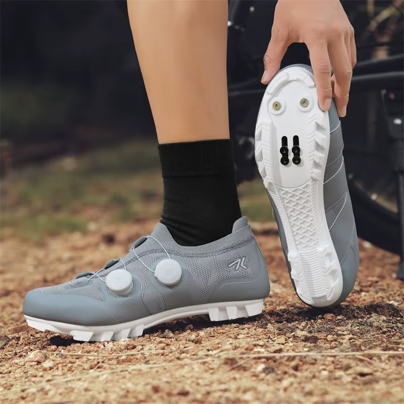 Chaussures de cyclisme vtt hommes femmes nouvelles baskets de montagne antidérapantes taquet de saleté vélo course clito