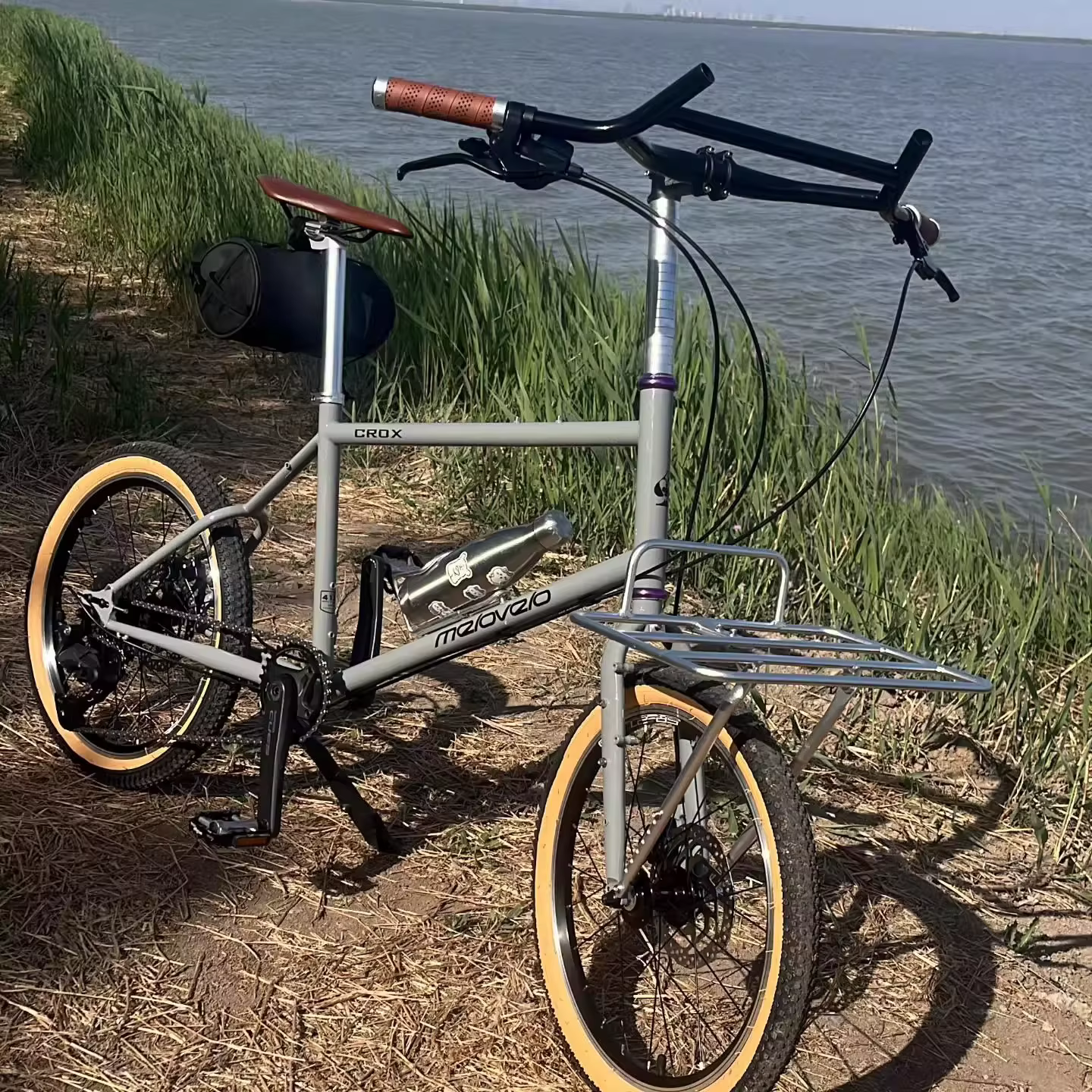 Support à pizza avant de vélo 35x27cm