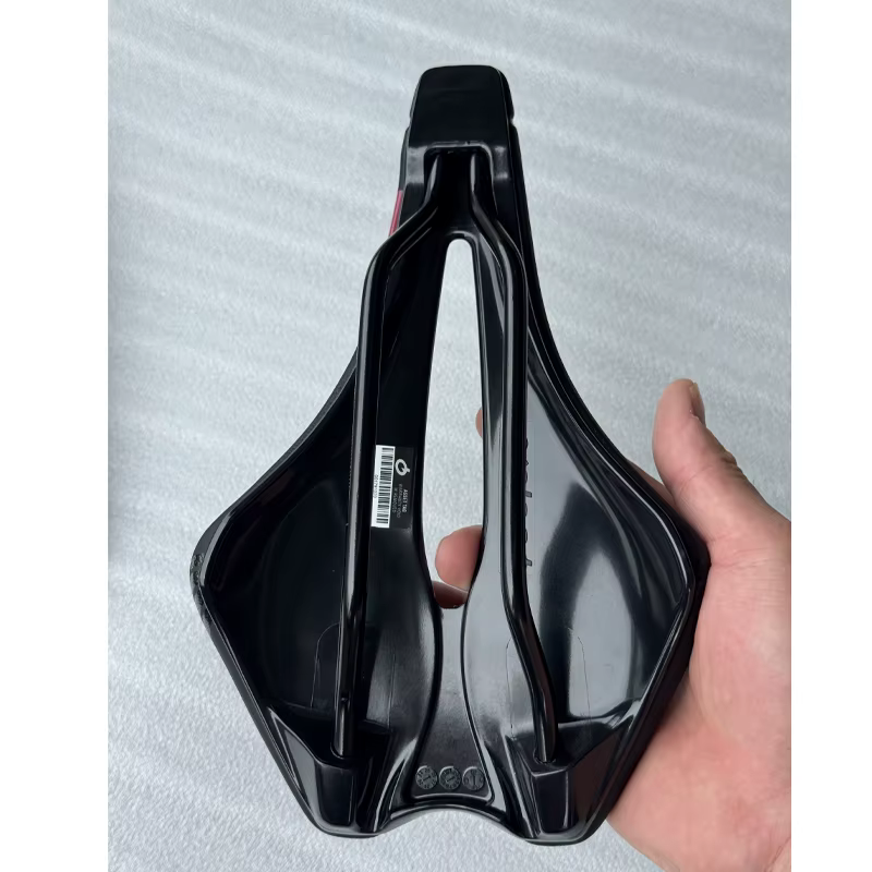 Selle de vélo tout-terrain Dimension AGX en forme de V