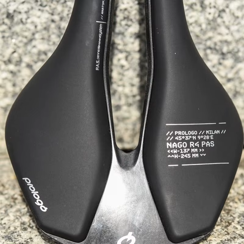 Selle de vélo Prologo Nago R4 PAS 245x147mm 245x137mm avec rail Tirox en acier T2.0