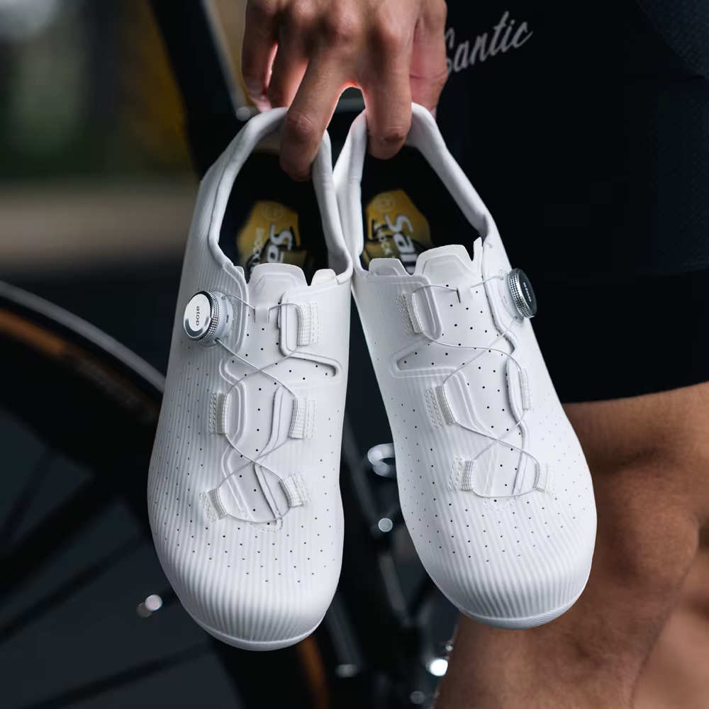 Santic chaussures de cyclisme en Fiber de carbone vêtements de plein air résistant baskets d'équitation sur route unisexe hommes femmes réglable Pro course chaussure de vélo