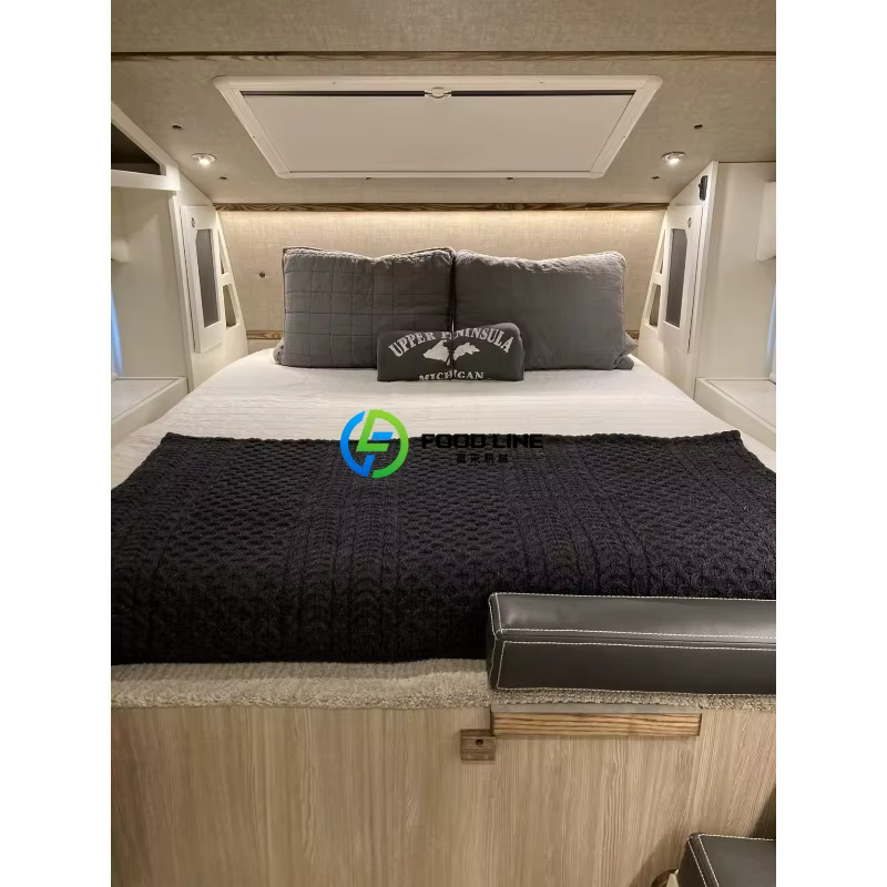 Camping-car haut de gamme tout en fibre de verre, remorque tout-terrain durable pour le camping en plein air