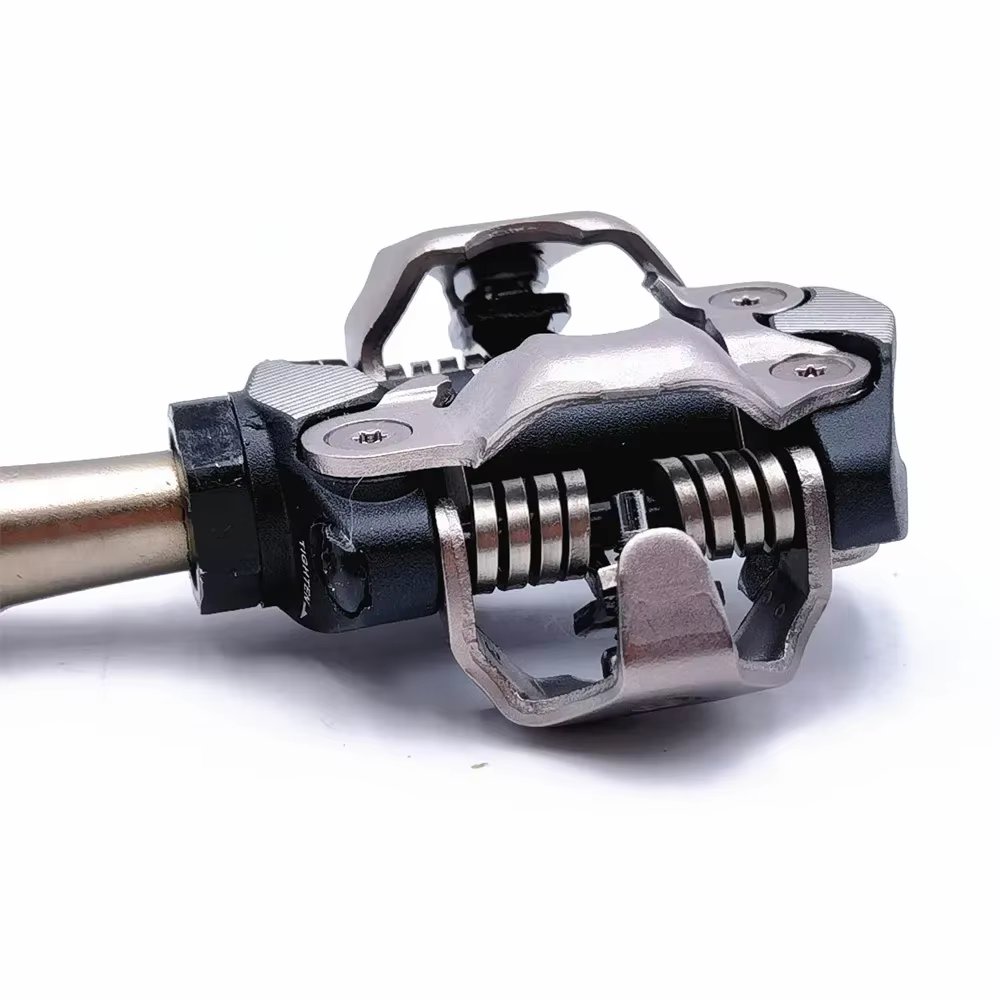 Pédales SPD double face Shimano XT Series PD-M8100 pour le cyclisme de cross-country