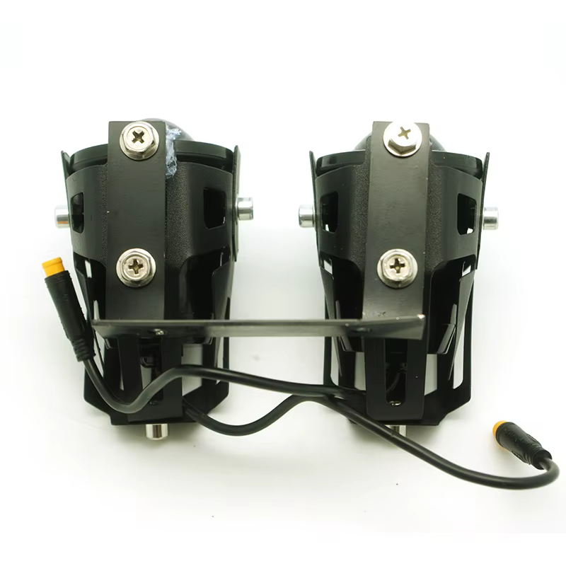Remplacement de la lampe avant pour scooter électrique