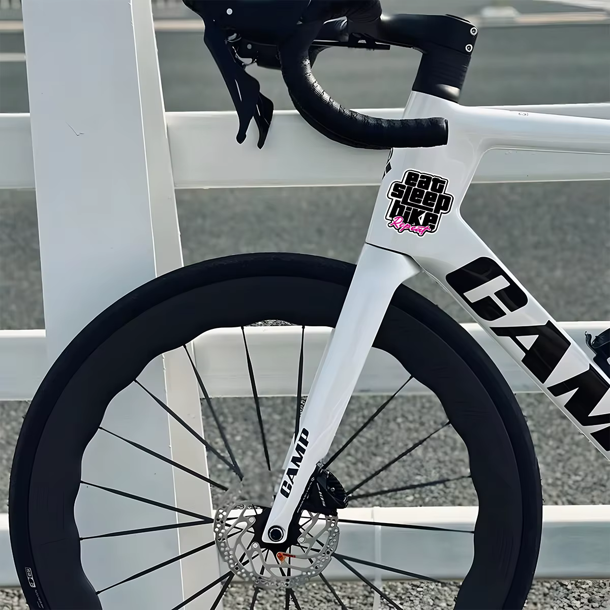"manger dormir vélo" Autocollants de vélo personnalisés