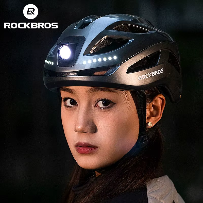 Casque de vélo avec lumière LED iodée