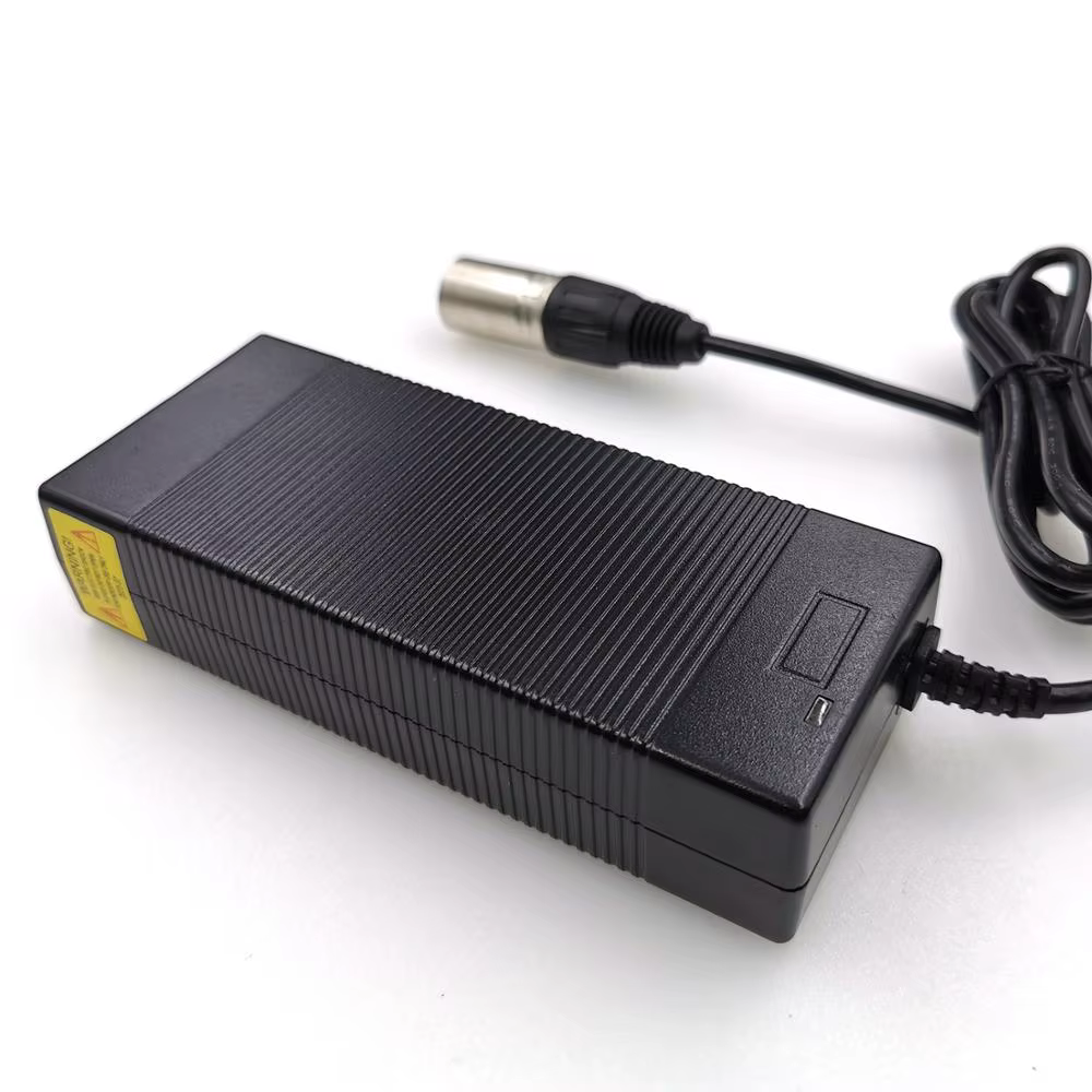 Chargeur de batterie lithium pour vélo électrique 42V 2A
