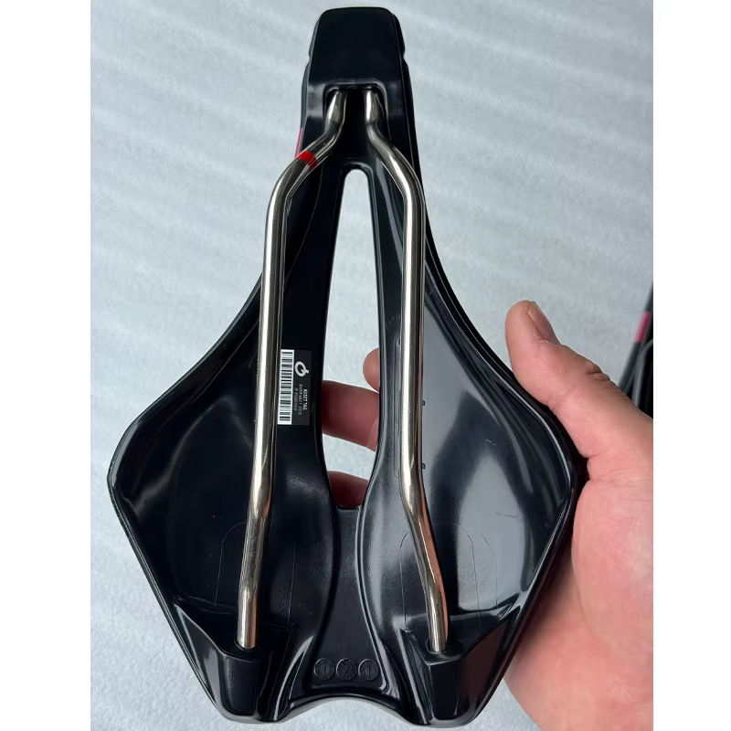 Selle de vélo tout-terrain Dimension AGX en forme de V