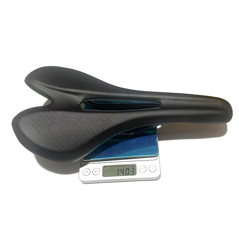 La selle de vtt de route en Fiber de carbone utilise des coussinets en matériau